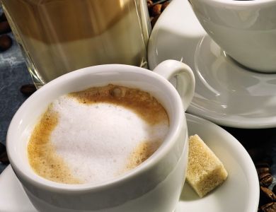 Auswahl von Kaffee und Kaffeespezialitäten an Bord der Adler-Schiffe