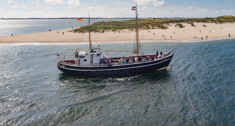 Kutter Gret Palucca vor dem Lister Ellenbogen auf Sylt.