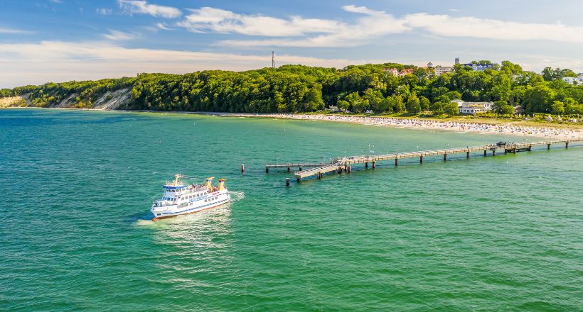 Schiffsausflug mit Adler-Schiffe ab der Seebrücke Binz