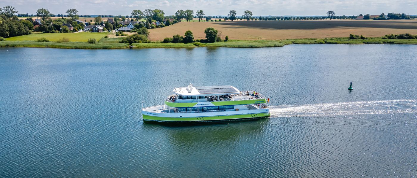MS Adler nature unterwegs zwischen Wismar und Poel
