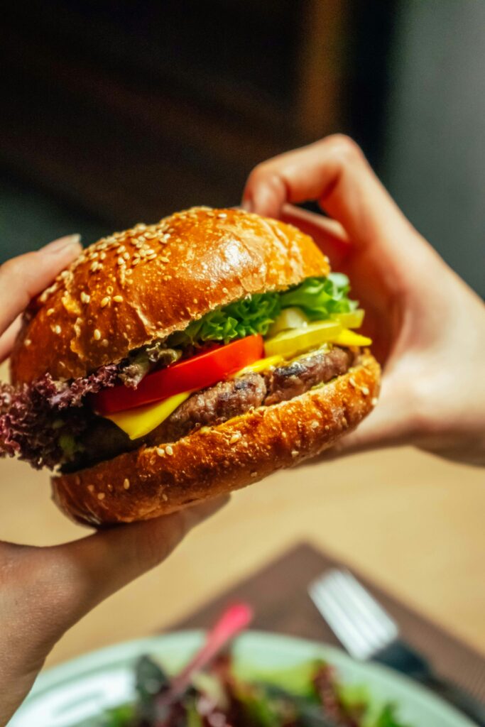 Burger Cruise Sylt mit Burger Buffet auf der MS Adler VI
