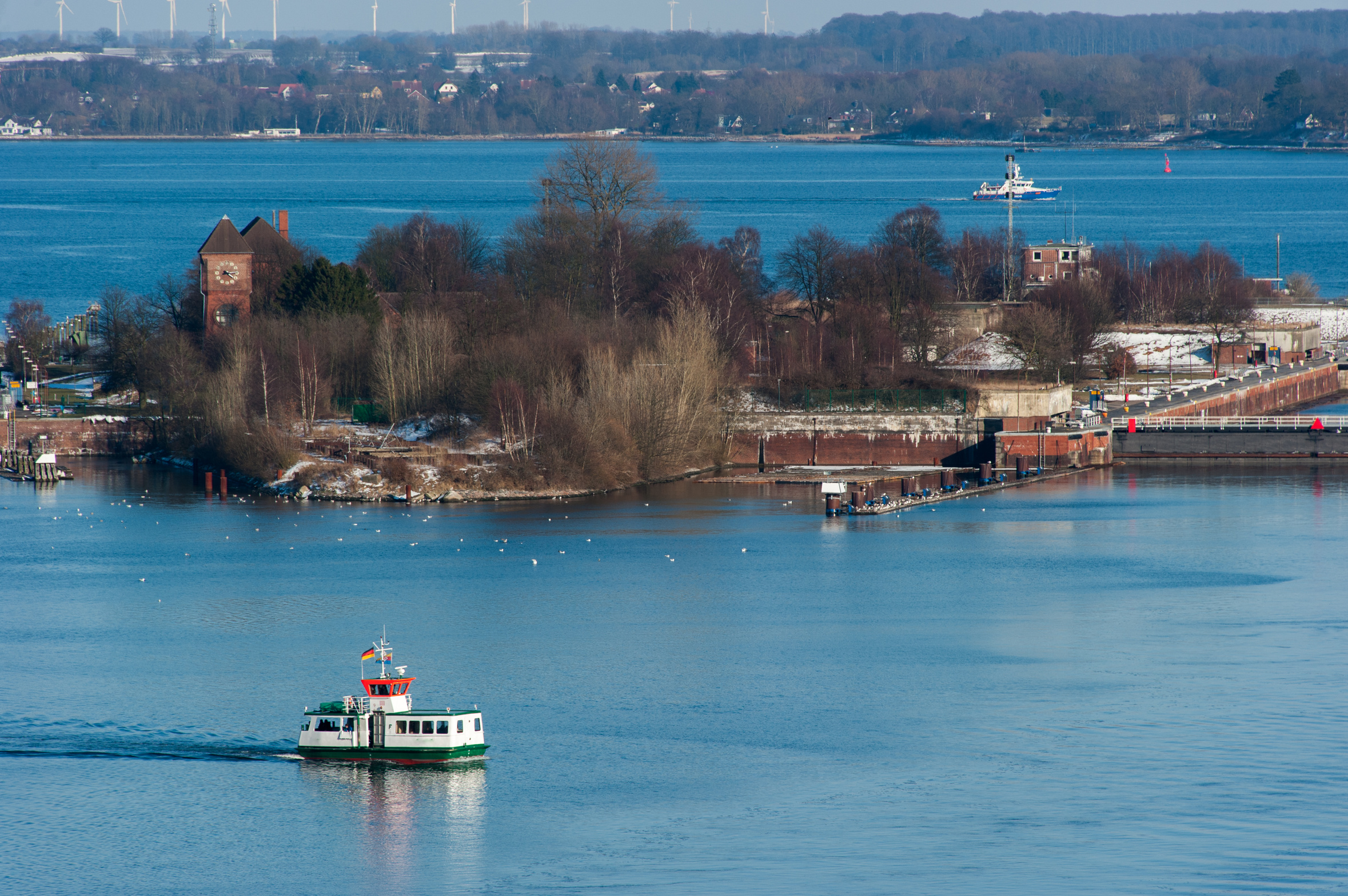 Personenfähre über den Kanal Holtenauer Schleuse