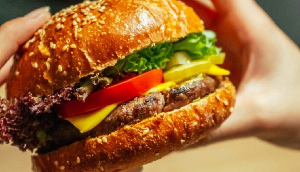 Burger Cruise Sylt mit Burger Buffet auf der MS Adler VI